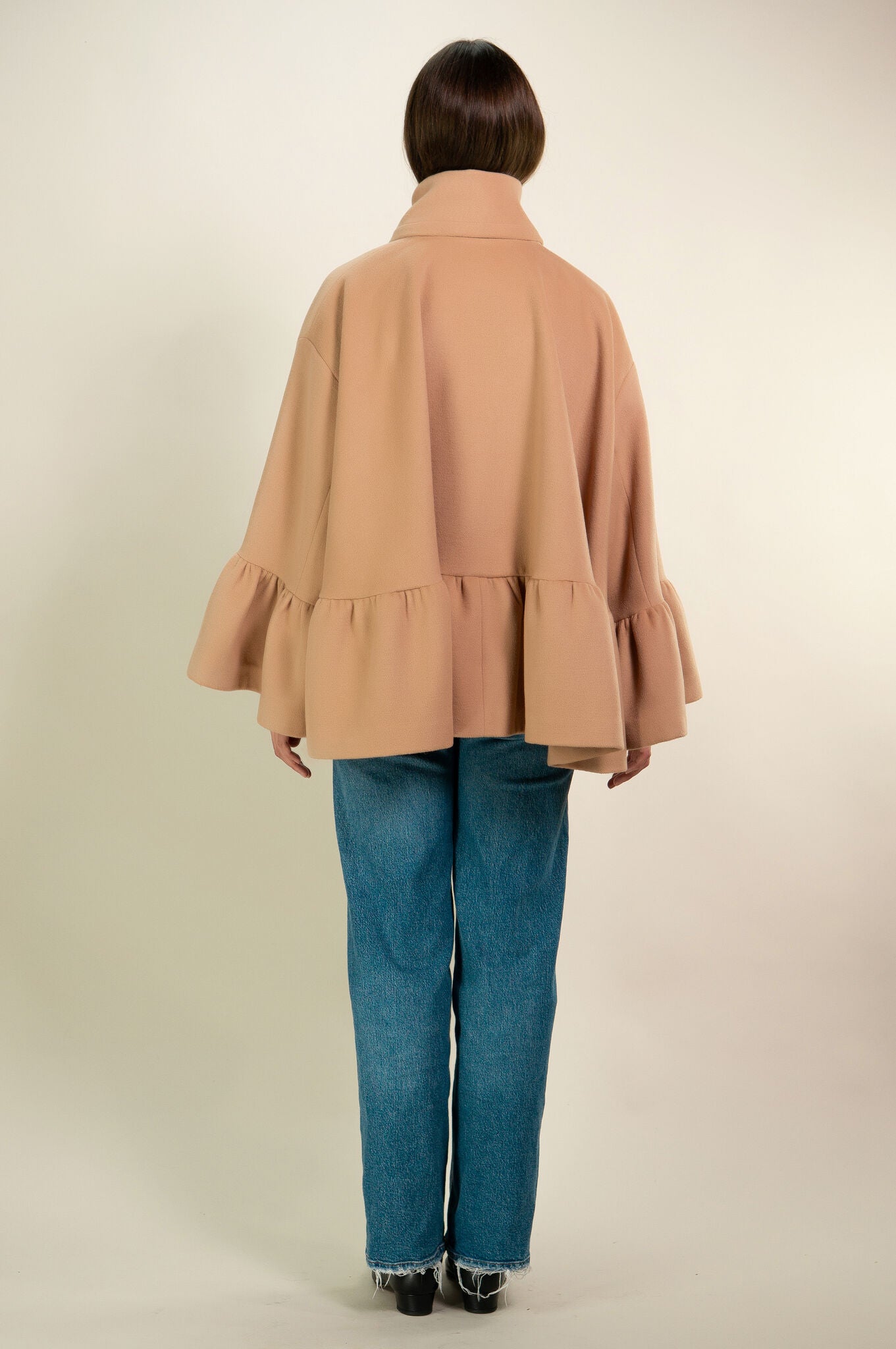 Camel Dzidra Cape