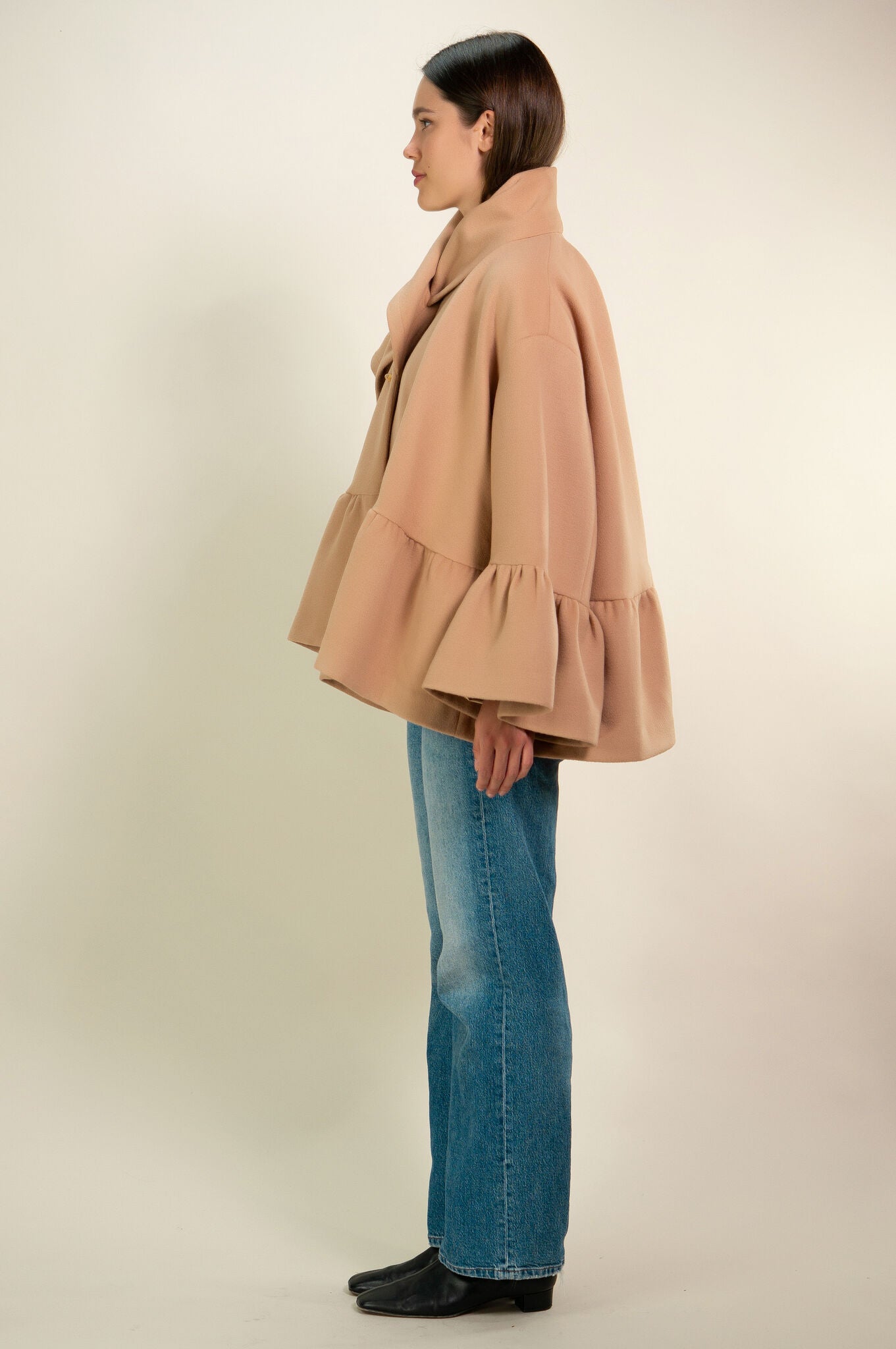Camel Dzidra Cape